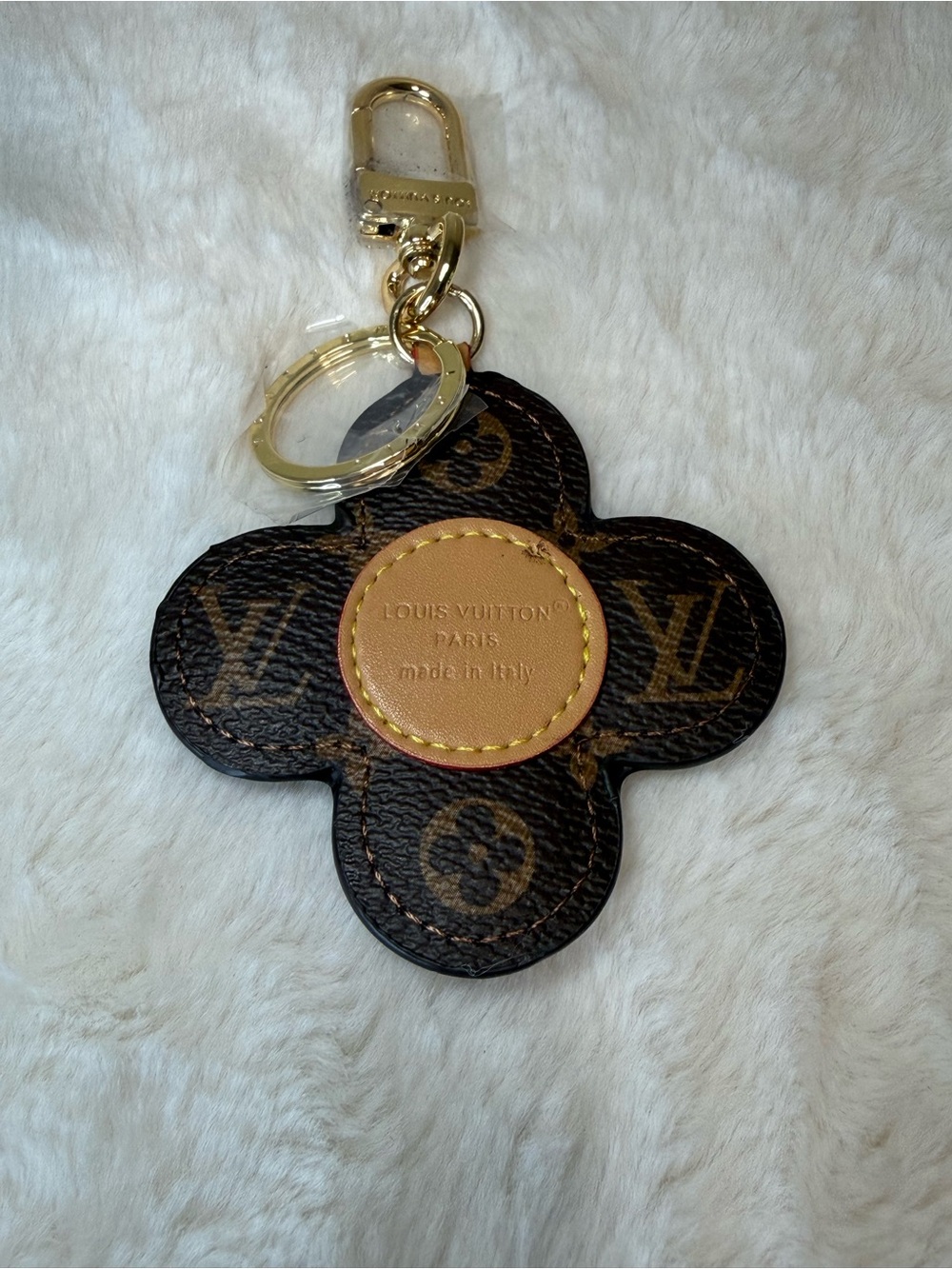 Keychain vivi Brown Monogram Flower Keychain Charm - Picture 2 of 3